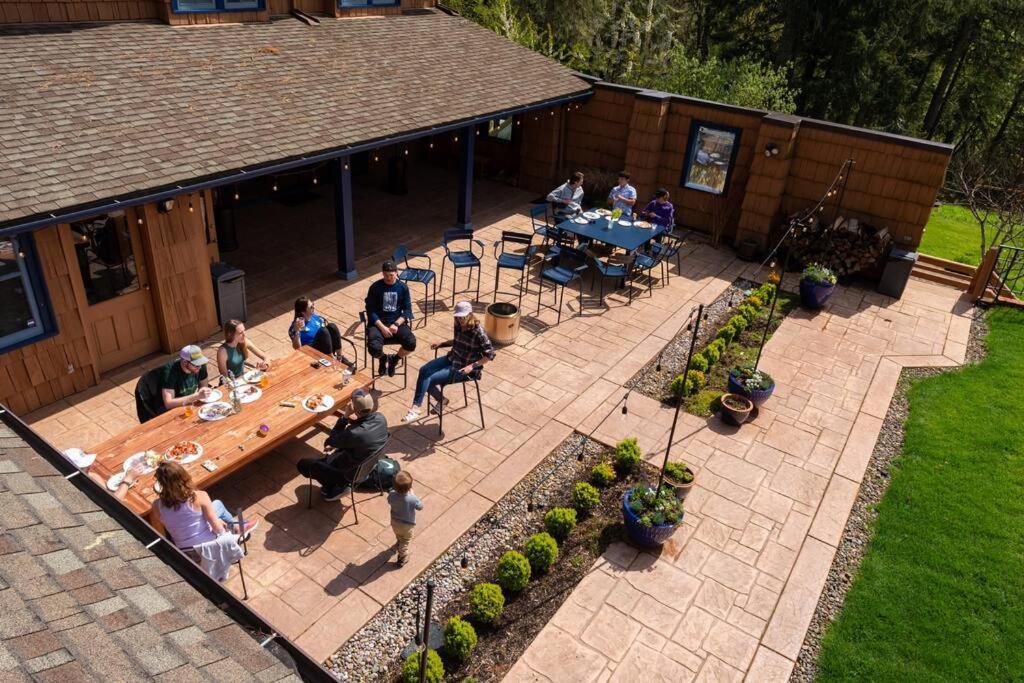 Mount Tom House Bed & Breakfast Harrisburg Екстериор снимка